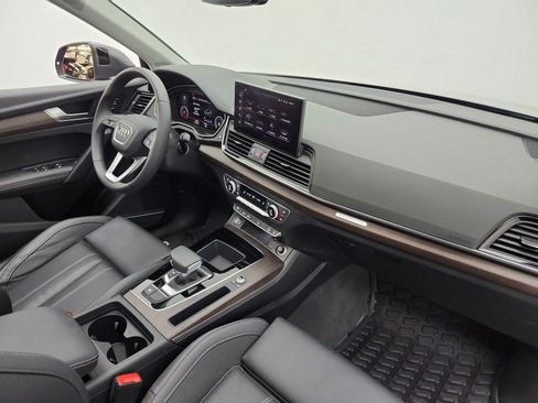 Used 2023 Audi Q5 2.0T Premium Plus w/ Premium Plus Package AWD/4WD image 38