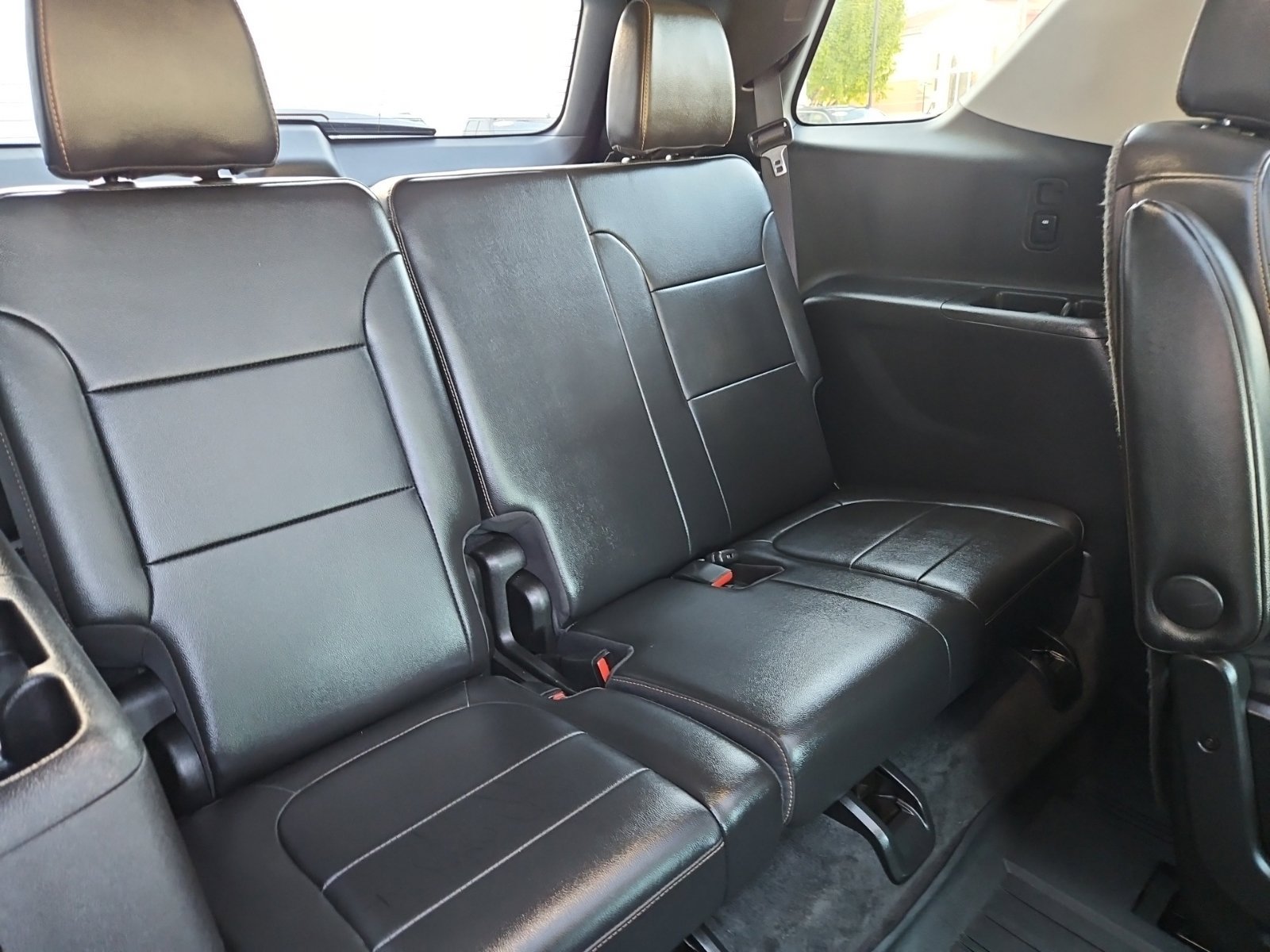 Used 2021 Chevrolet Traverse LT w/ LT Premium Package FWD image 23