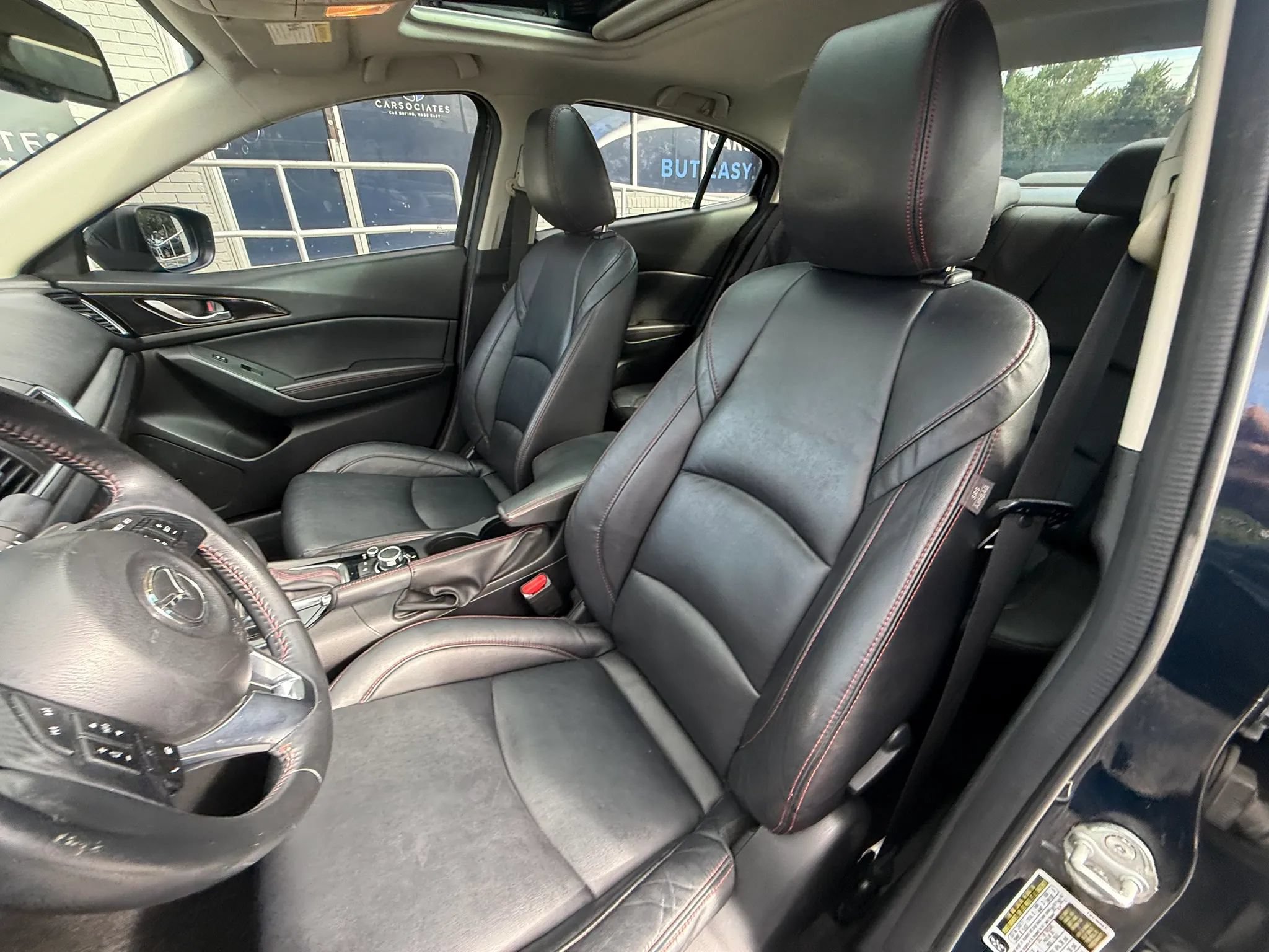 Used 2016 MAZDA MAZDA3 s Touring FWD image 23