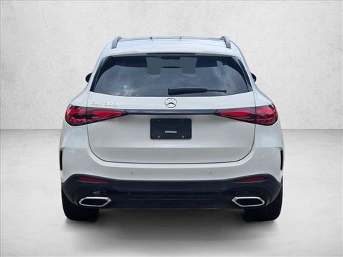 Used 2023 Mercedes-Benz GLC 300 image 4