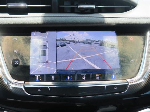 Certified 2025 Cadillac XT6 Sport w/ Platinum Package AWD/4WD image 18