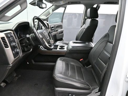Used 2019 GMC Sierra 2500 Denali w/ Duramax Plus Package AWD/4WD image 12