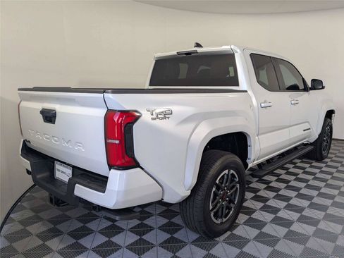 Certified 2025 Toyota Tacoma TRD Sport AWD/4WD image 6