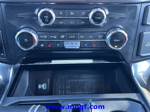 Certified 2022 Ford F150 Lariat w/ Equipment Group 502A High image 11