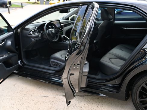 Used 2023 Toyota Camry XSE w/ Navigation Package FWD image 33