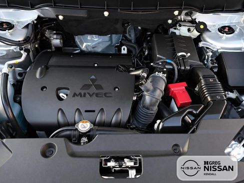 Used 2025 Mitsubishi Outlander Sport AWD image 13
