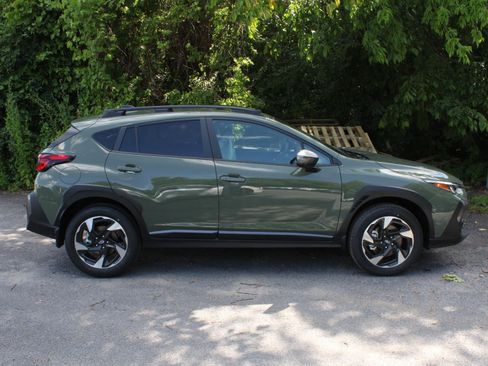 New 2026 Subaru Crosstrek 2.5i Limited w/ Popular Package #3A AWD/4WD image 4