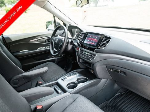 Used 2023 Honda Ridgeline Sport image 11