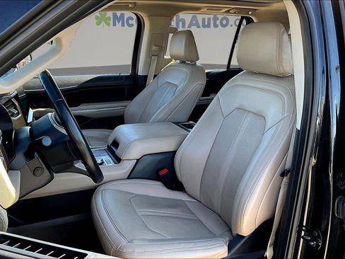 Used 2024 Ford Expedition Limited image 21