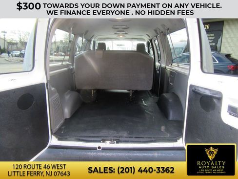 Used 2011 Ford E-150 and Econoline 150 XLT image 19