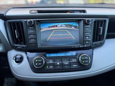 Used 2017 Toyota RAV4 Limited image 13