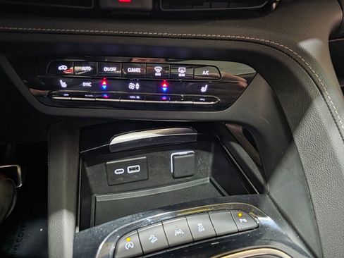 Used 2023 Buick Envision Essence w/ Sport Touring Package image 22