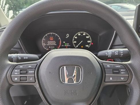 Used 2025 Honda CR-V LX image 25