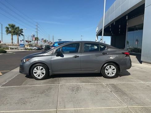 Used 2023 Nissan Versa S w/ Trunk Package image 4