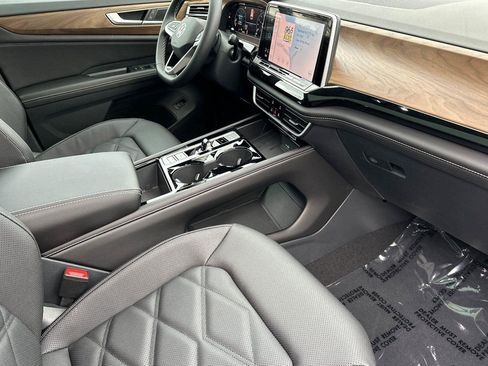 New 2026 Volkswagen Atlas SE image 16