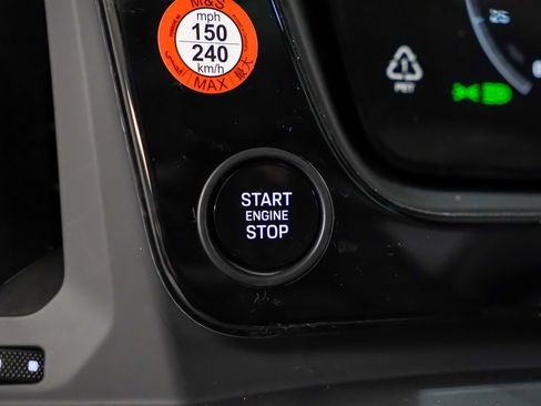 New 2026 Porsche Cayenne S image 25