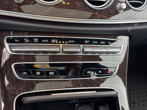 Used 2023 Mercedes-Benz E 450 4MATIC Sedan image 22