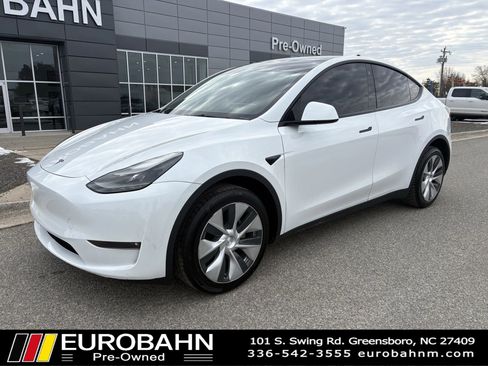 Used 2023 Tesla Model Y Long Range AWD/4WD image 27