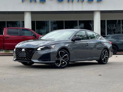 Used 2024 Nissan Altima 2.5 SR w/ SR Premium Package