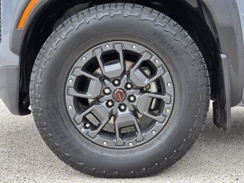 Used 2023 Nissan Frontier Pro-X w/ Pro-X Premium Package RWD image 12