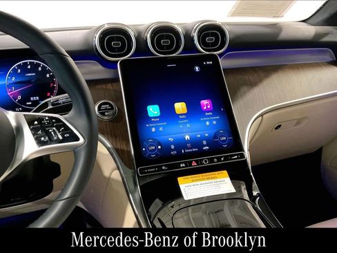 Used 2026 Mercedes-Benz GLC 300 4MATIC image 8