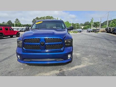 Used 2018 RAM 1500 Express RWD image 39