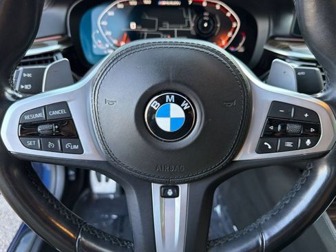Used 2021 BMW M550i xDrive w/ Executive Package AWD/4WD image 11
