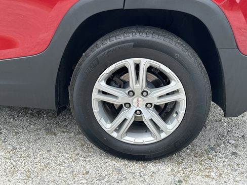 Used 2022 GMC Terrain SLE FWD image 19