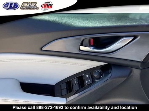 Used 2018 MAZDA MAZDA3 Grand Touring w/ Premium Equipment Package FWD image 11