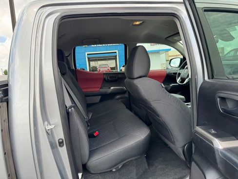 Used 2021 Toyota Tacoma SR5 w/ Technology Package AWD/4WD image 10