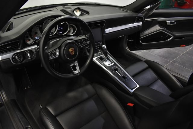 Used 2017 Porsche 911 Targa 4S AWD/4WD image 14