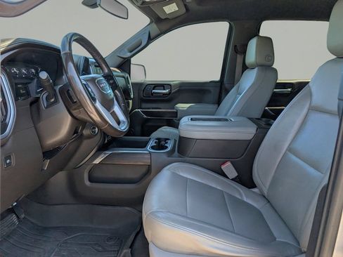 Used 2020 GMC Sierra 1500 SLT RWD image 17