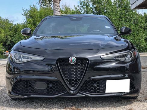 Used 2020 Alfa Romeo Giulia w/ Quick Order Package 22K Sport image 14
