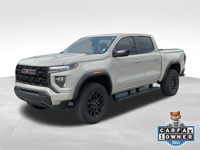 Used 2026 GMC Canyon Elevation