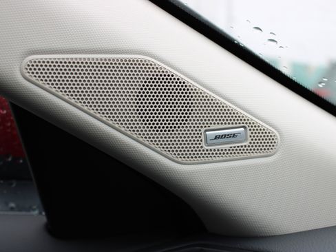 Certified 2025 Nissan Rogue Platinum w/ Tech Package image 30