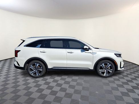 Used 2023 Kia Sorento EX AWD/4WD image 7