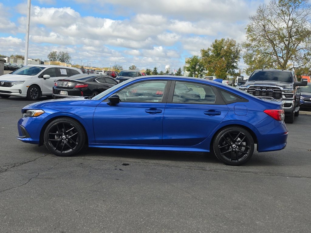 Used 2023 Honda Civic Sport image 4