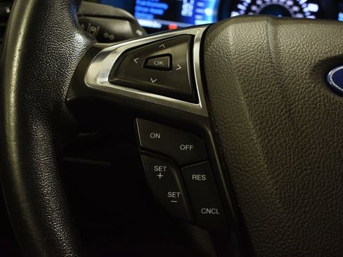 Used 2022 Ford Edge SEL image 19