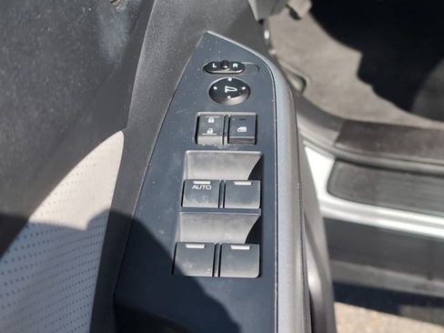 Used 2016 Honda CR-V EX-L image 16