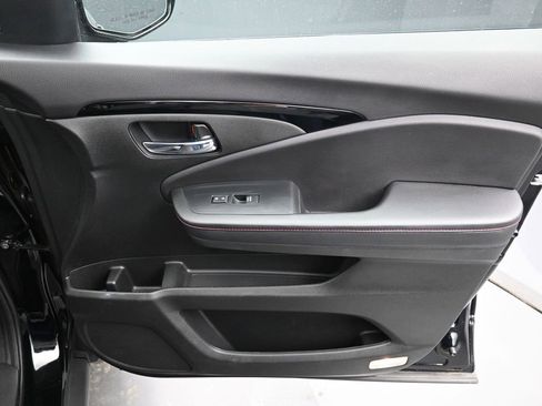 Used 2023 Honda Ridgeline Black Edition image 41