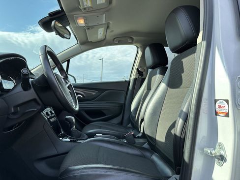 Used 2020 Buick Encore Preferred image 11