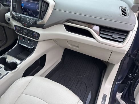 Used 2019 GMC Terrain Denali w/ LPO, 'HIT The Road' Package image 37