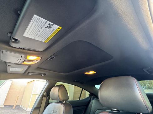 Used 2018 Hyundai Elantra Sport image 38