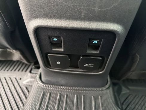 Used 2022 Ford Bronco Wildtrak image 17