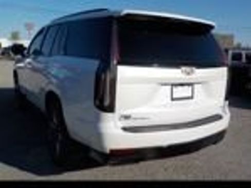 Certified 2023 Cadillac Escalade Sport Platinum AWD/4WD image 5