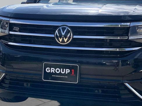 Used 2021 Volkswagen Atlas SE w/ Panoramic Sunroof Package FWD image 30