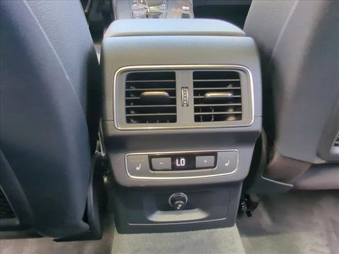 Used 2018 Audi Q5 Prestige AWD/4WD image 18