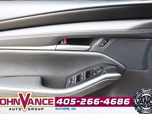 Used 2024 MAZDA MAZDA3 s image 26