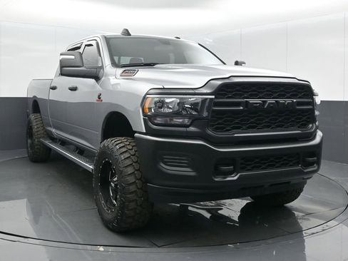 Used 2023 RAM 3500 Tradesman image 2