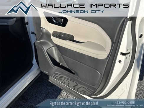 Certified 2025 Subaru Forester Limited image 40